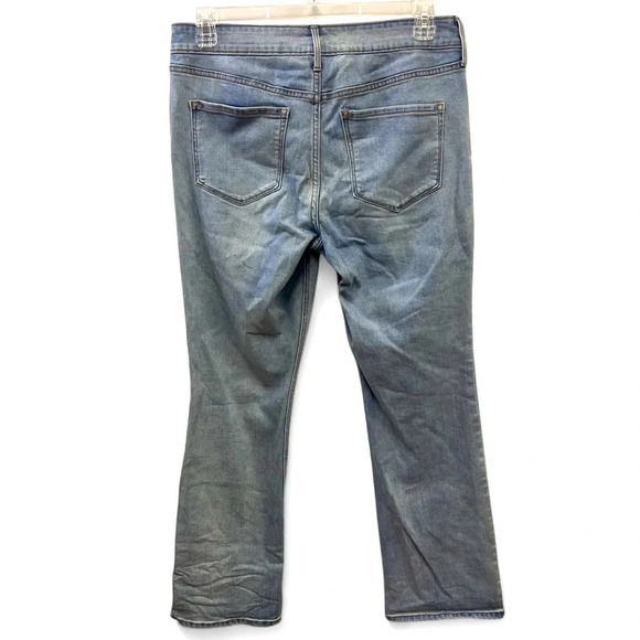 Old Navy Womens Light Blue Wash Bootcut 5 Pocket Style Jeans size 12 - Picture 4 of 9